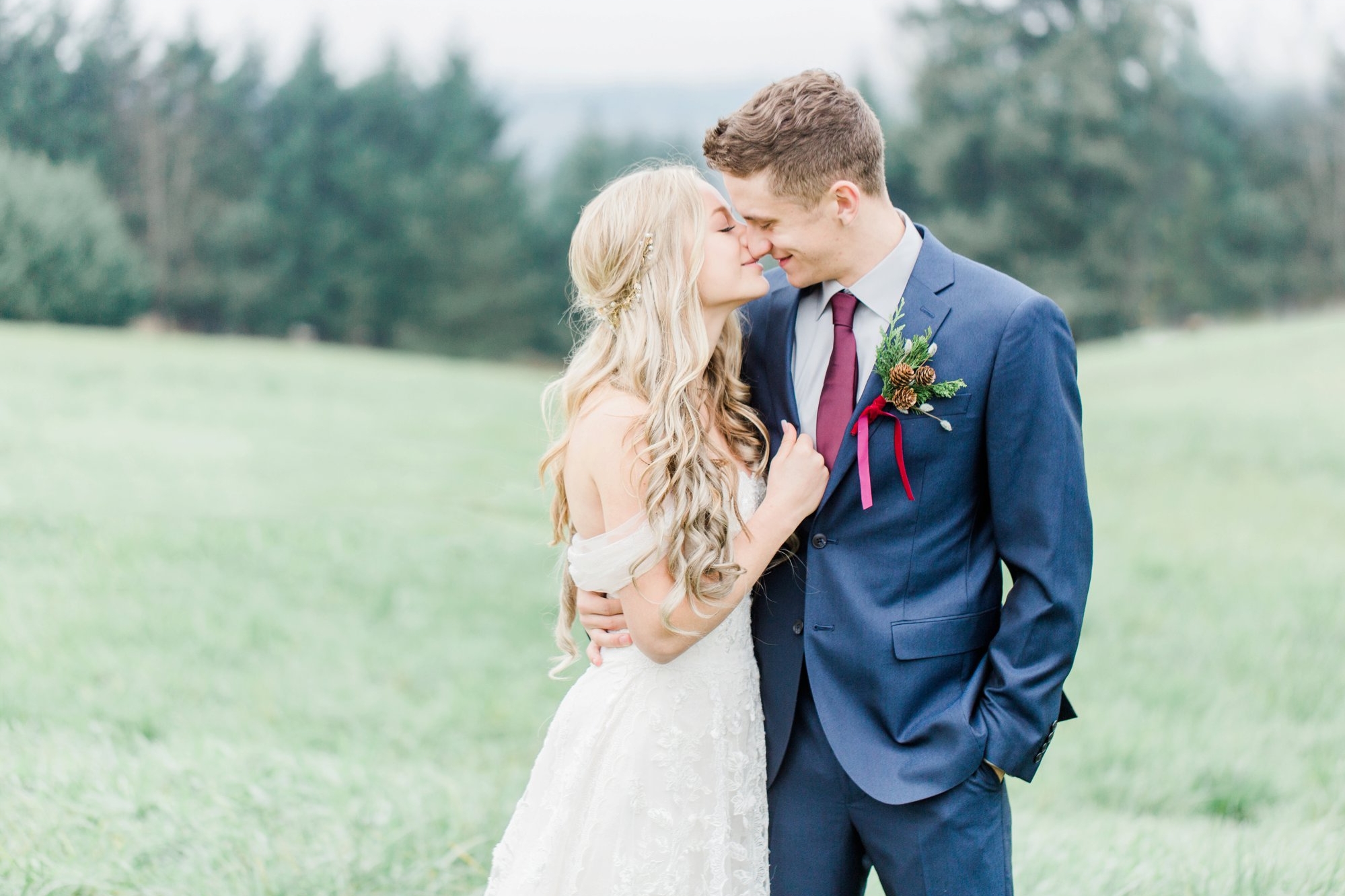 An Enchanted Forest Wedding in Vancouver Washington | Isaac & Ellie