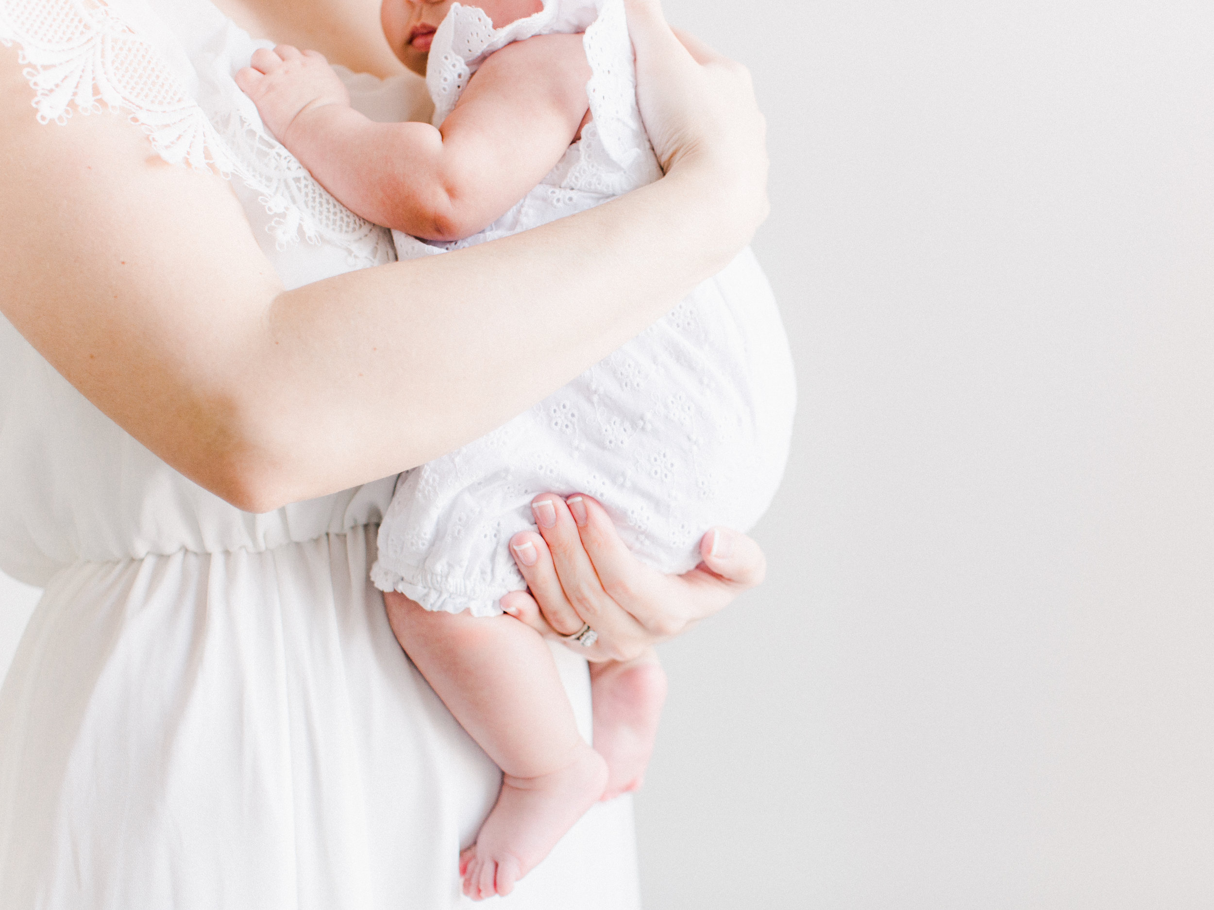 baby-portraits-in-white.jpg
