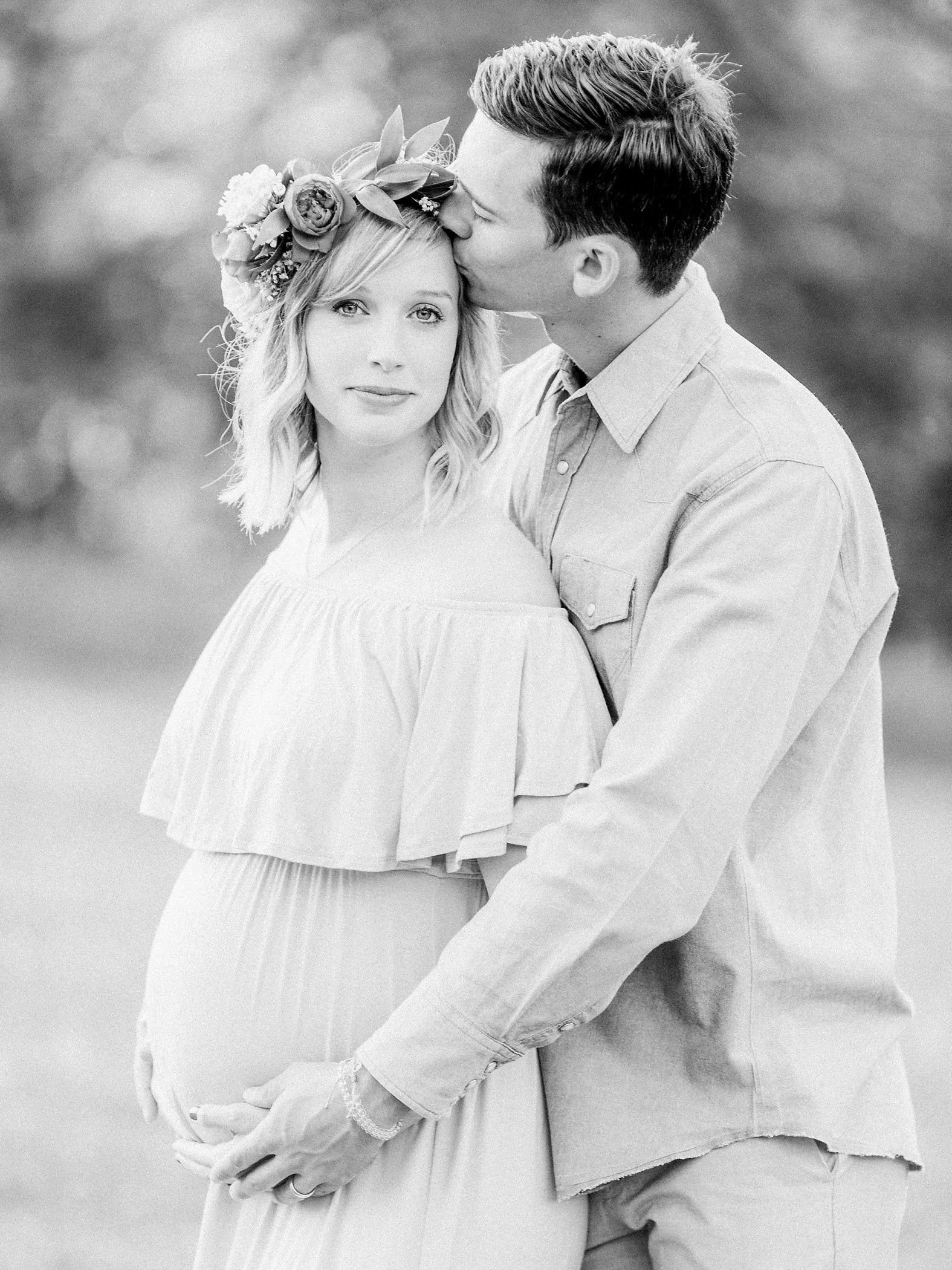 Film maternity photographer in Arkansas