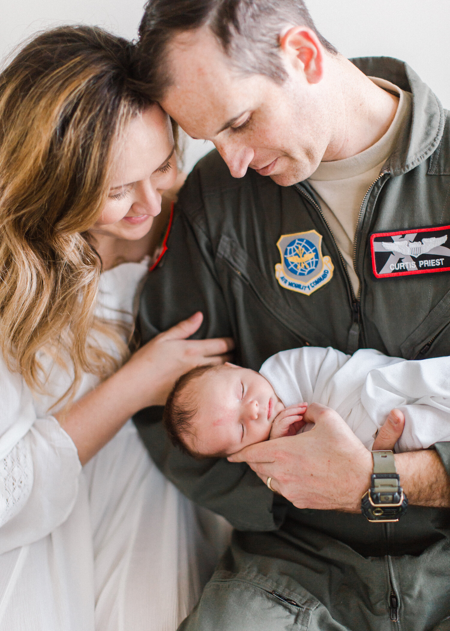 airforce-uniform-newborn-photos.jpg